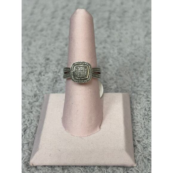 JTW Sterling Silver Diamond Pave Ring Size 7 #63694 - Picture 1 of 8